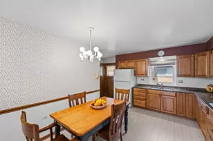 3818 Isabel St, Skokie, IL 60076 - Photo 5
