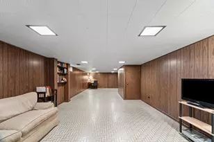 3818 Isabel St, Skokie, IL 60076 - Photo 13