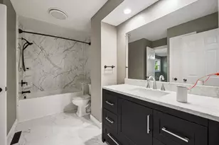 21601 Jeffrey Ave, Sauk Village, IL 60411 - Photo 7