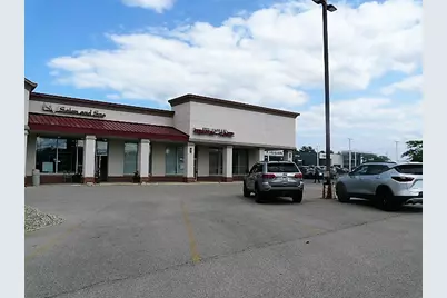 908 Milwaukee Avenue, Libertyville, IL 60048 - Photo 1