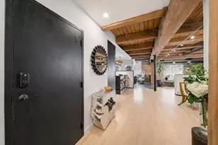 811 W Aldine Ave, Chicago, IL 60657 - Photo 7
