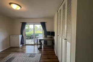 1431 E Emmerson Ln, Mount Prospect, IL 60056 - Photo 9