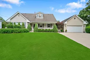 6N477 Salina Ave, Saint Charles, IL 60174 - Photo 1