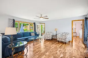 411 Carlisle Rd, Batavia, IL 60510 - Photo 9
