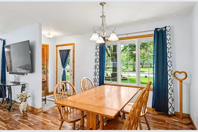 411 Carlisle Road, Batavia, IL 60510 - Photo 5