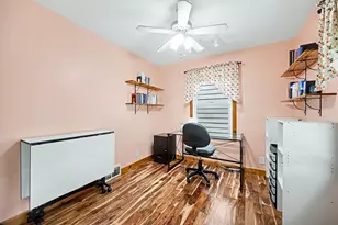 411 Carlisle Rd, Batavia, IL 60510 - Photo 17
