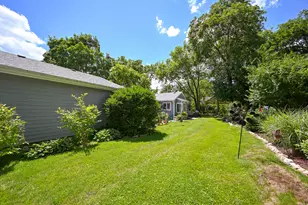 411 Carlisle Rd, Batavia, IL 60510 - Photo 27