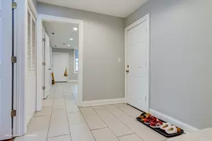 2711 E 93rd St, Chicago, IL 60617 - Photo 11