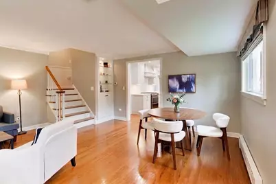 1311 E Woodford Place, Arlington Heights, IL 60004 - Photo 5
