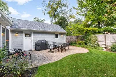 222 E Center Avenue, Lake Bluff, IL 60044 - Photo 29