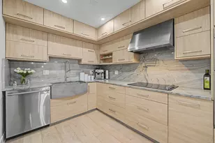 4050 Dundee Rd, Northbrook, IL 60062 - Photo 7
