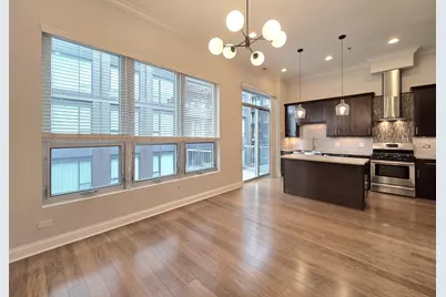 4 N Aberdeen Street #302, Chicago, IL 60607 - Photo 3