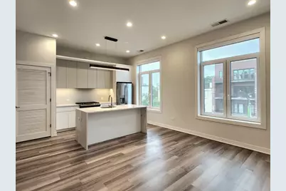 1348 W Roscoe Street #209, Chicago, IL 60657 - Photo 3