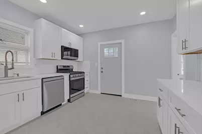 2539 W Morse Avenue, Chicago, IL 60645 - Photo 15