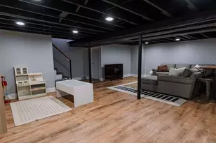 1907 E Indiana St, Wheaton, IL 60187 - Photo 15