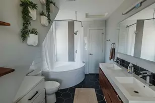 1907 E Indiana St, Wheaton, IL 60187 - Photo 11