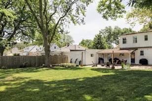 1907 E Indiana St, Wheaton, IL 60187 - Photo 17