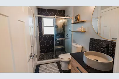 1907 E Indiana Street, Wheaton, IL 60187 - Photo 7
