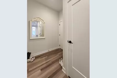 1348 W Roscoe Street #401, Chicago, IL 60657 - Photo 15