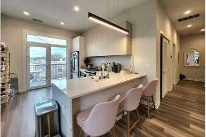 1348 W Roscoe Street #401, Chicago, IL 60657 - Photo 5