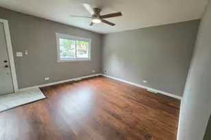 1408 Barberry Ln, Round Lake Beach, IL 60073 - Photo 5