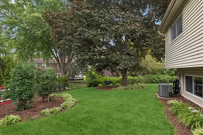 413 Catalpa Lane, Libertyville, IL 60048 - Photo 21