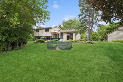 413 Catalpa Lane, Libertyville, IL 60048 - Photo 23