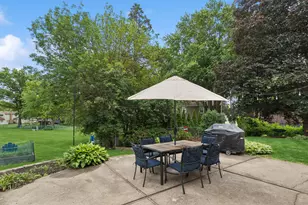 413 Catalpa Ln, Libertyville, IL 60048 - Photo 19