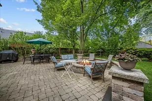 423 Pleasant Ave, Highland Park, IL 60035 - Photo 29