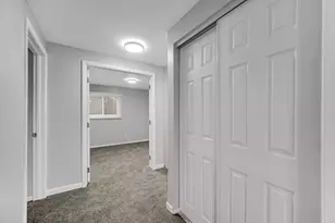 451 Yorkshire Sq, Bolingbrook, IL 60440 - Photo 9