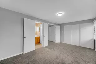 451 Yorkshire Sq, Bolingbrook, IL 60440 - Photo 11