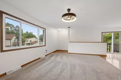 1810 Kerrybrook Court #1810, Sycamore, IL 60178 - Photo 3