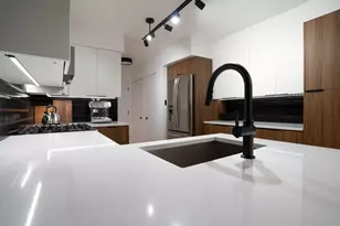 9323 Sunrise Ln, Orland Park, IL 60462 - Photo 5