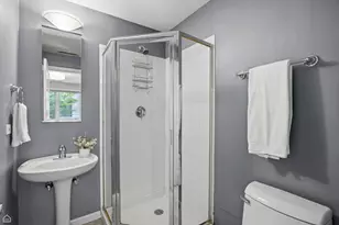 2740 N Wayne Ave, Chicago, IL 60614 - Photo 11
