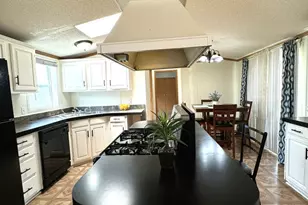 1028 NW Alma Cir, Round Lake, IL 60073 - Photo 21