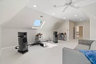 10N618 Manchester Ln, Elgin, IL 60124 - Photo 51