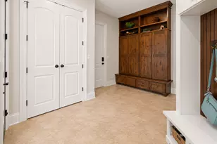 10N618 Manchester Ln, Elgin, IL 60124 - Photo 39