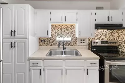 7337 S South Shore Drive #307, Chicago, IL 60649 - Photo 5