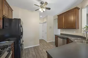 1513 Yellowstone Dr, Streamwood, IL 60107 - Photo 9