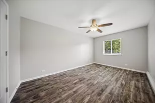 9954 S 84th Terrace S, Palos Hills, IL 60465 - Photo 17