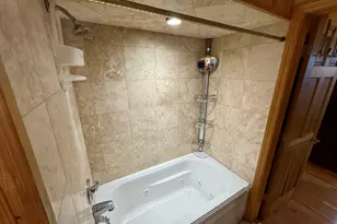 2329 W Farwell Ave, Chicago, IL 60645 - Photo 19