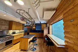 2329 W Farwell Ave, Chicago, IL 60645 - Photo 9