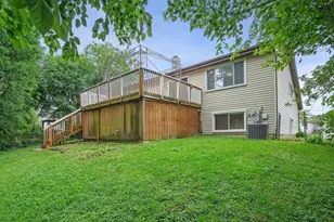 290 Loveland Dr, Glendale Heights, IL 60139 - Photo 25