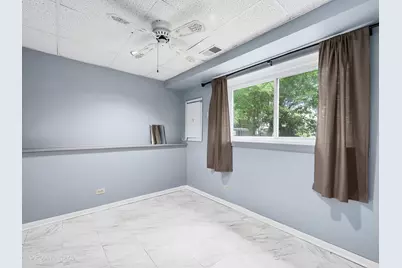 290 Loveland Drive, Glendale Heights, IL 60139 - Photo 17