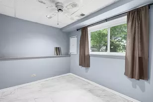 290 Loveland Dr, Glendale Heights, IL 60139 - Photo 17