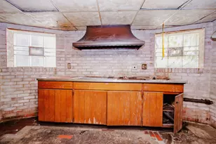 8255 S St Lawrence Ave, Chicago, IL 60619 - Photo 29