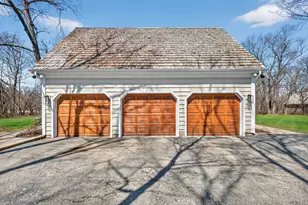 25138 N Pawnee Rd, Barrington, IL 60010 - Photo 9