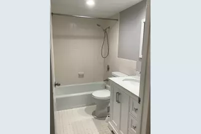 207 W Park Avenue #107, Libertyville, IL 60048 - Photo 9