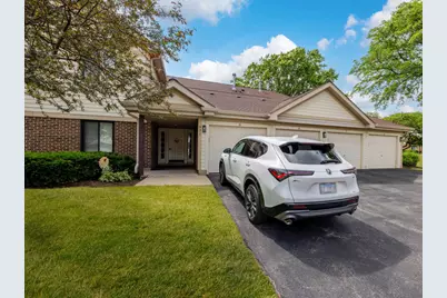 931 E Kings Row #6, Palatine, IL 60074 - Photo 1