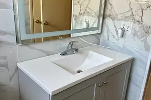 8518 W Rascher Ave, Chicago, IL 60656 - Photo 21